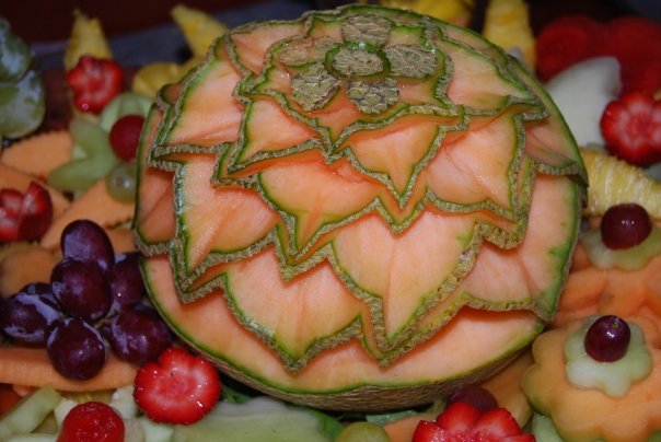 cantaloupe display