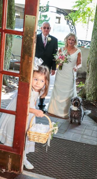 adorable flower girl